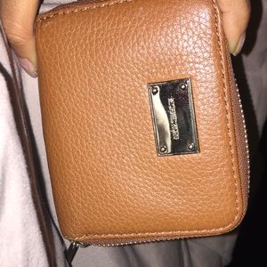 Micheal kors wallet